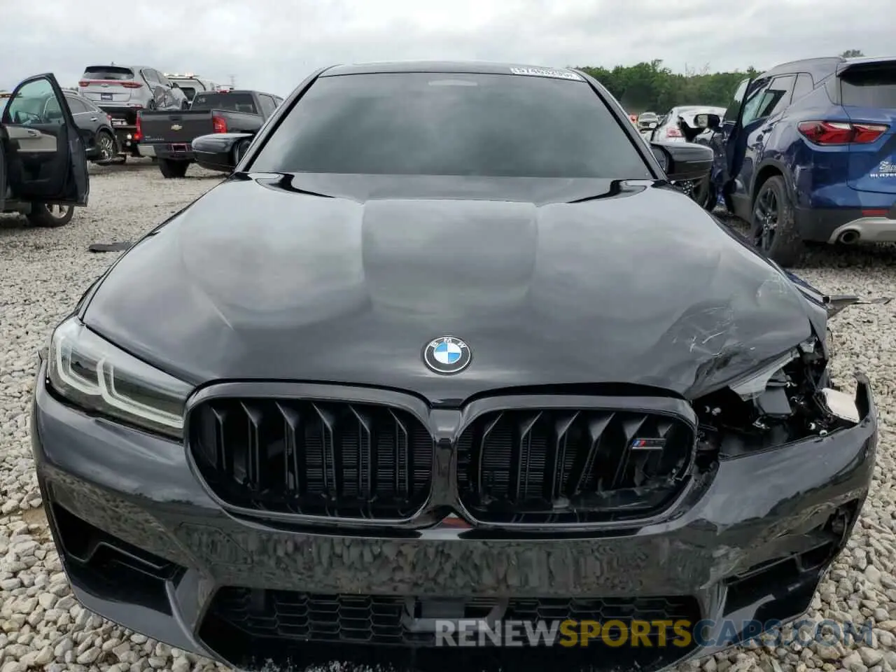 5 Photograph of a damaged car WBS83CH06NCJ03339 BMW M5 2022