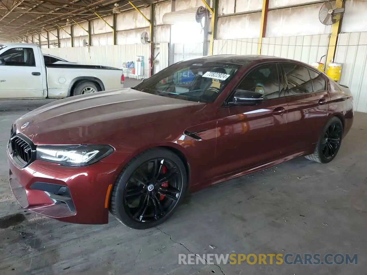 1 Photograph of a damaged car WBS83CH0XNCK98720 BMW M5 2022
