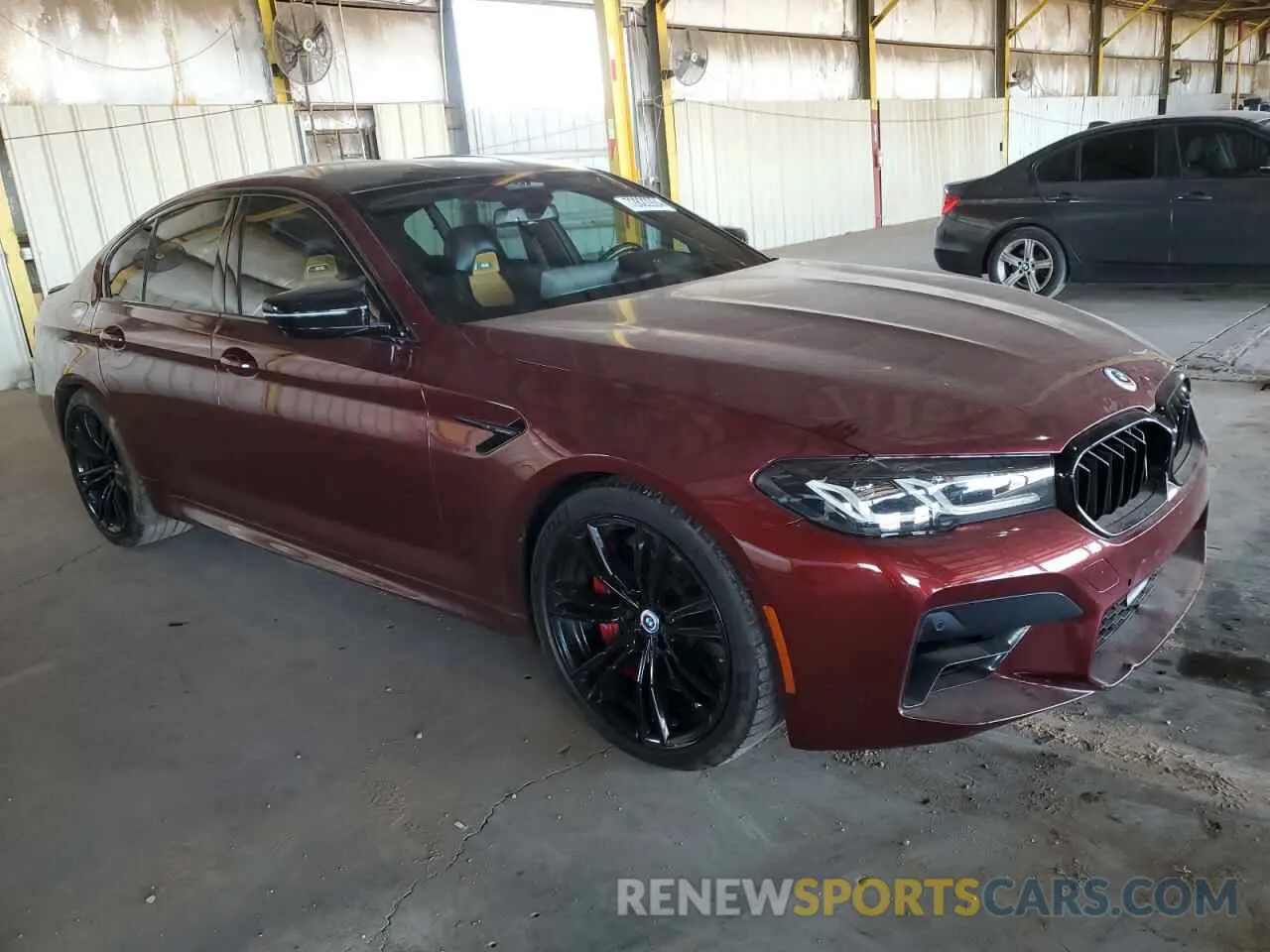 4 Photograph of a damaged car WBS83CH0XNCK98720 BMW M5 2022