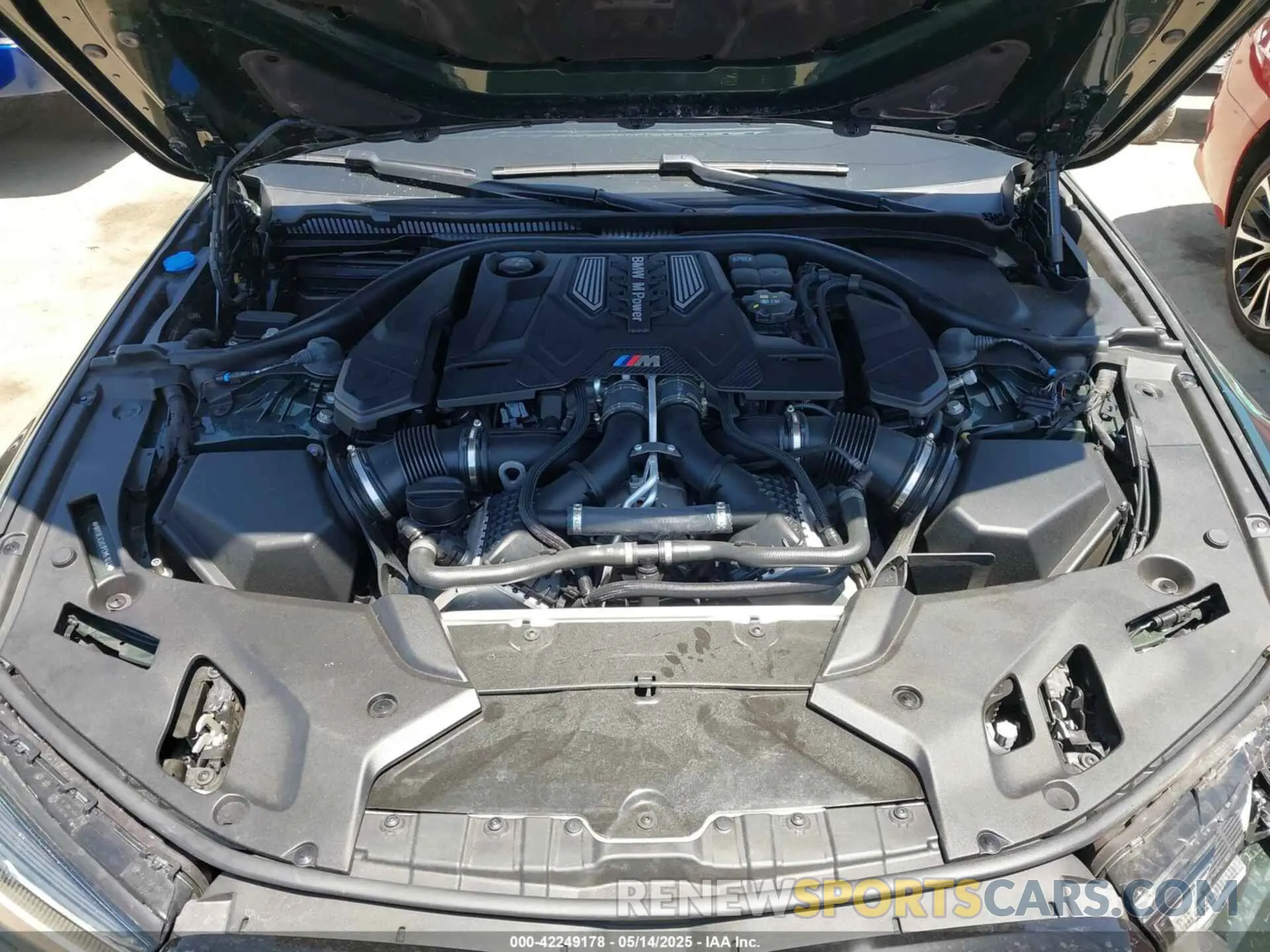 10 Photograph of a damaged car WBS83CH01PCM51813 BMW M5 2023