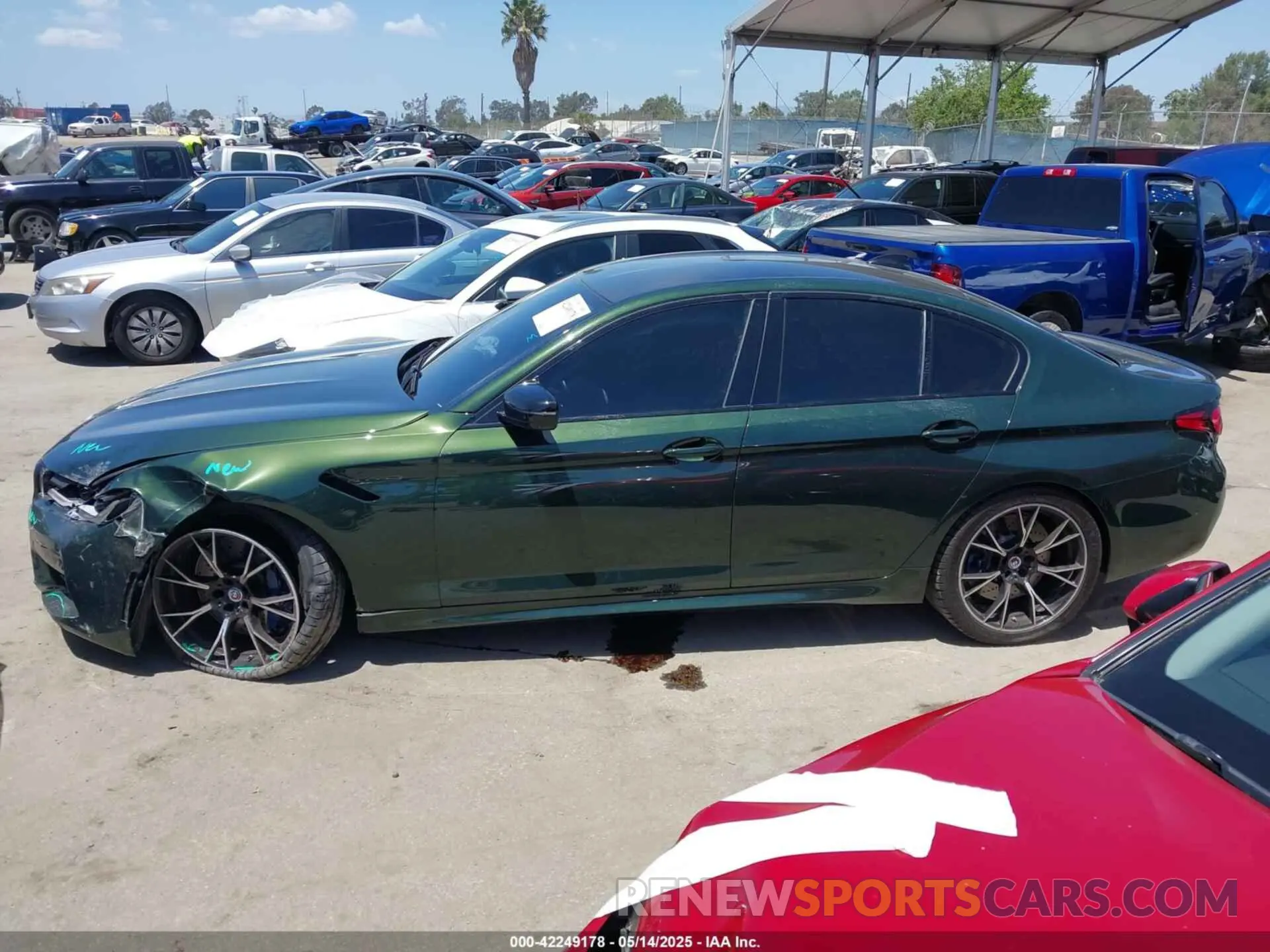 14 Photograph of a damaged car WBS83CH01PCM51813 BMW M5 2023