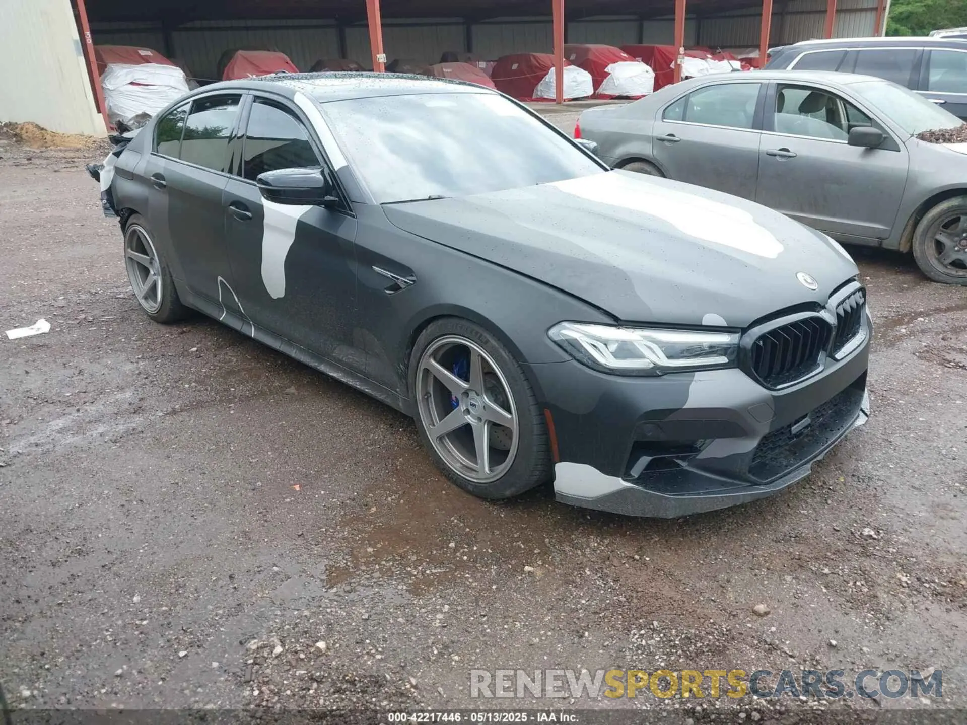 1 Photograph of a damaged car WBS83CH07PCM91524 BMW M5 2023