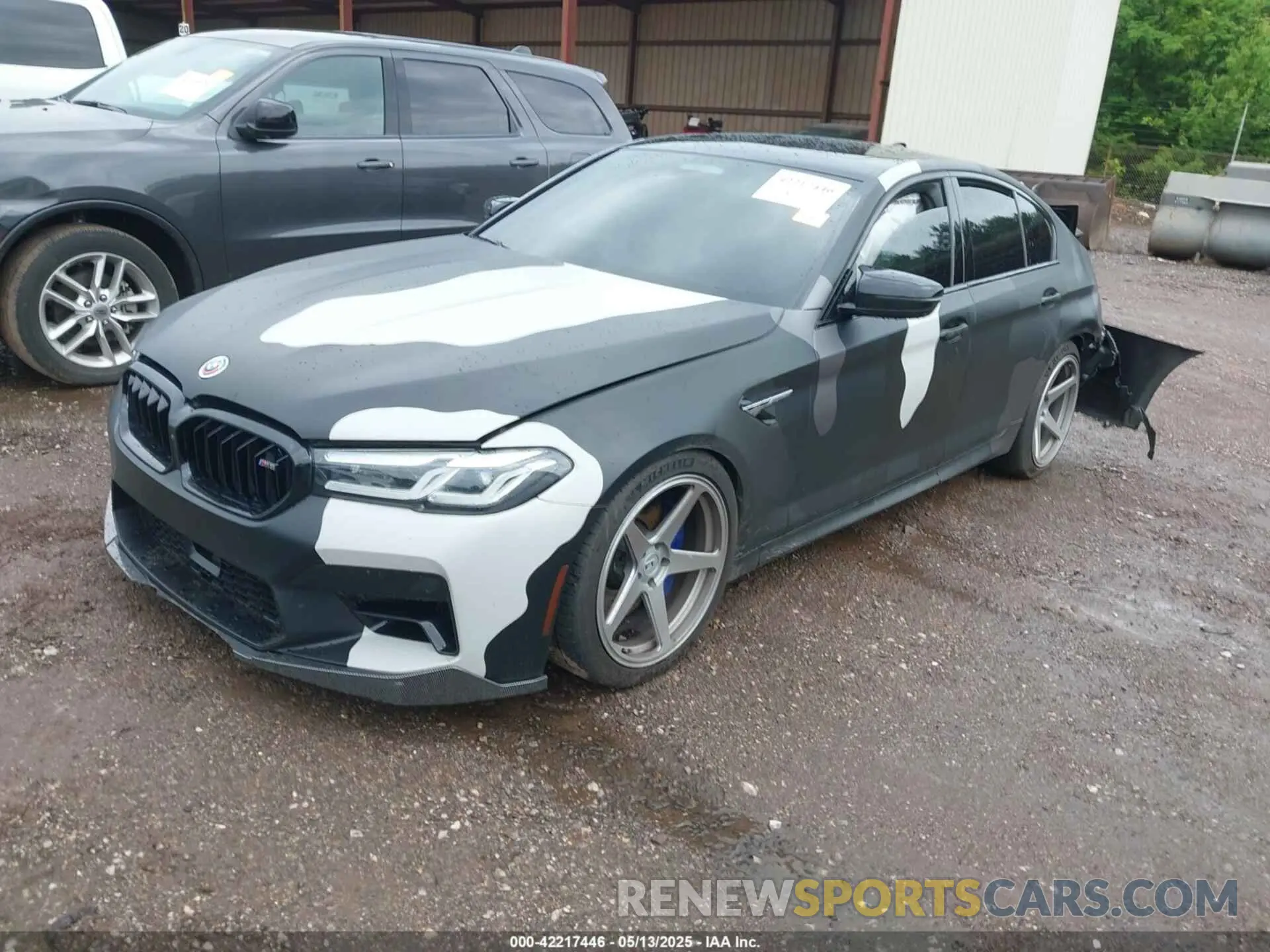 2 Photograph of a damaged car WBS83CH07PCM91524 BMW M5 2023