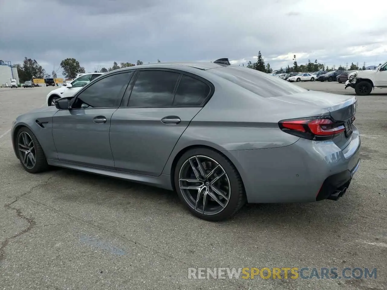 2 Photograph of a damaged car WBS83CH0XPCL73032 BMW M5 2023