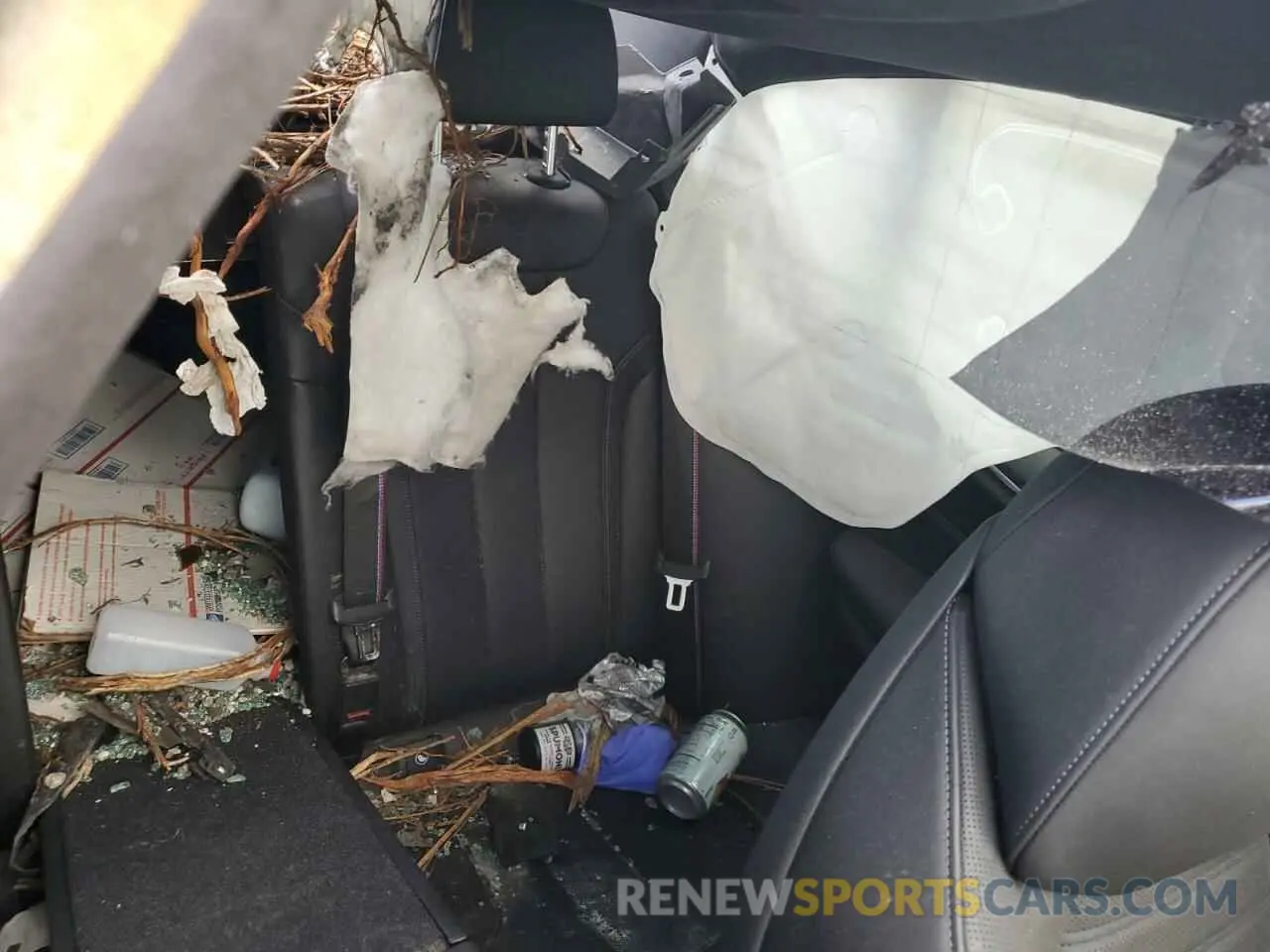 11 Photograph of a damaged car WBS83CH0XPCN88751 BMW M5 2023