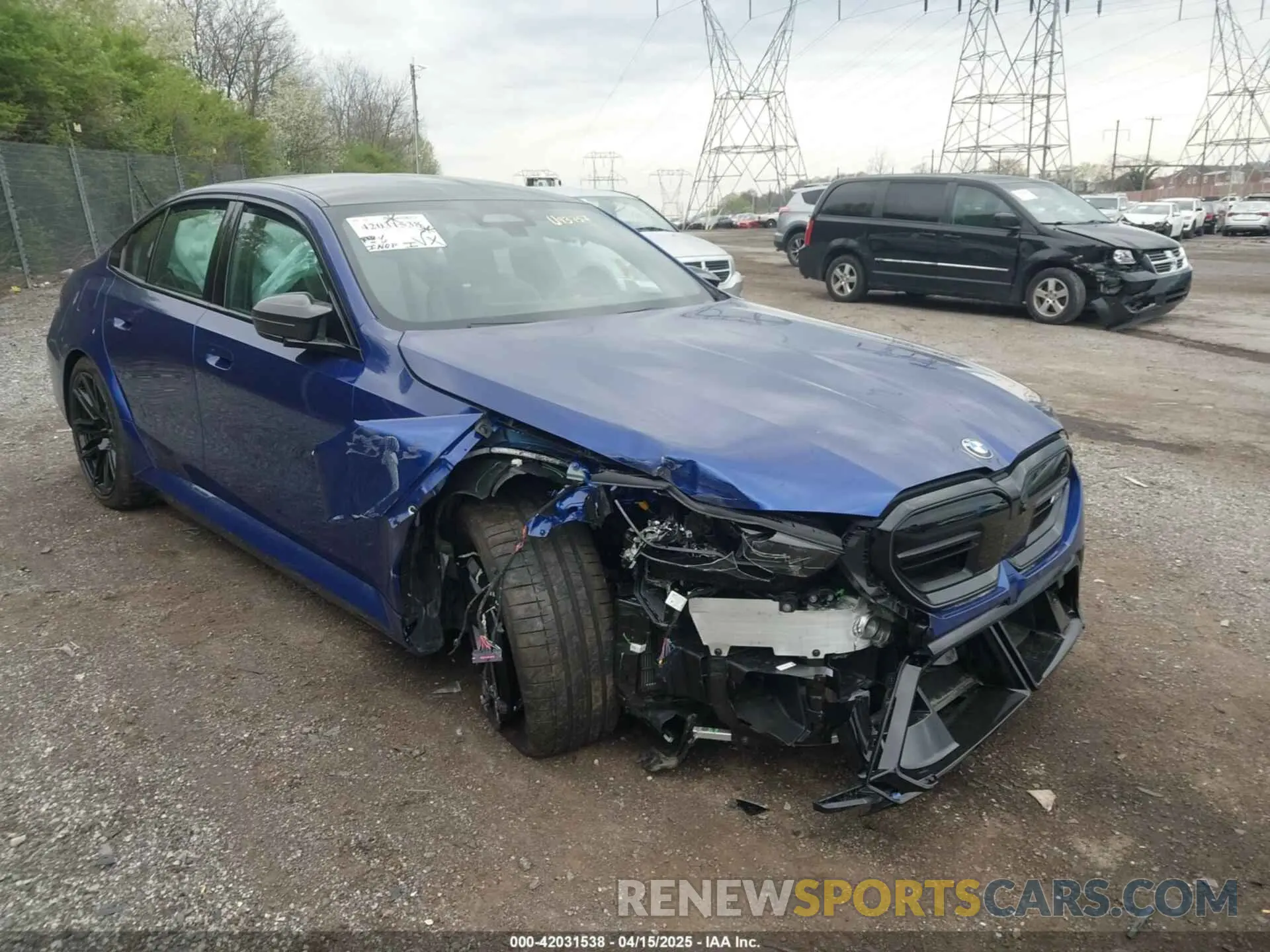 6 Photograph of a damaged car WBS83FK06SCU43757 BMW M5 2025