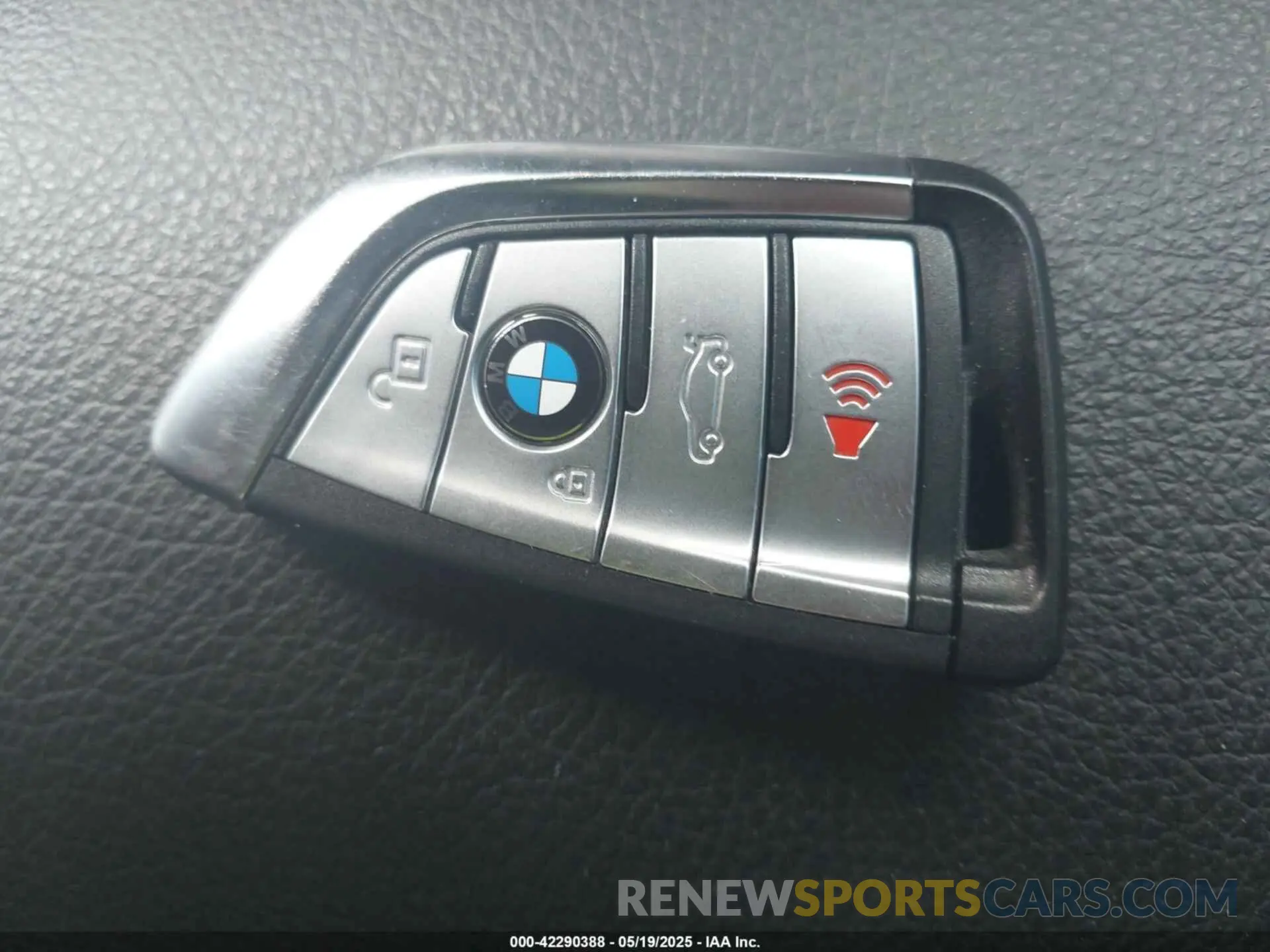 11 Photograph of a damaged car WBA13BK02PCN47443 BMW M550 2023