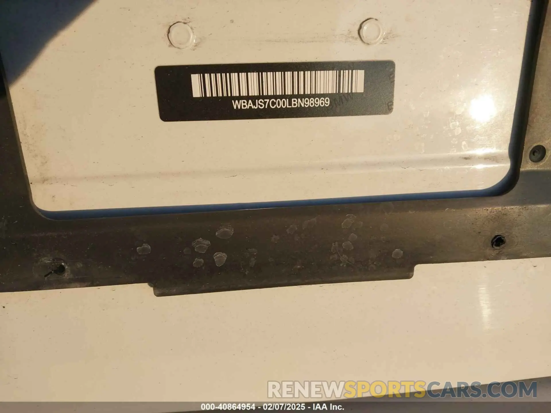 18 Photograph of a damaged car WBAJB9C51KB464204 BMW M550I 2019