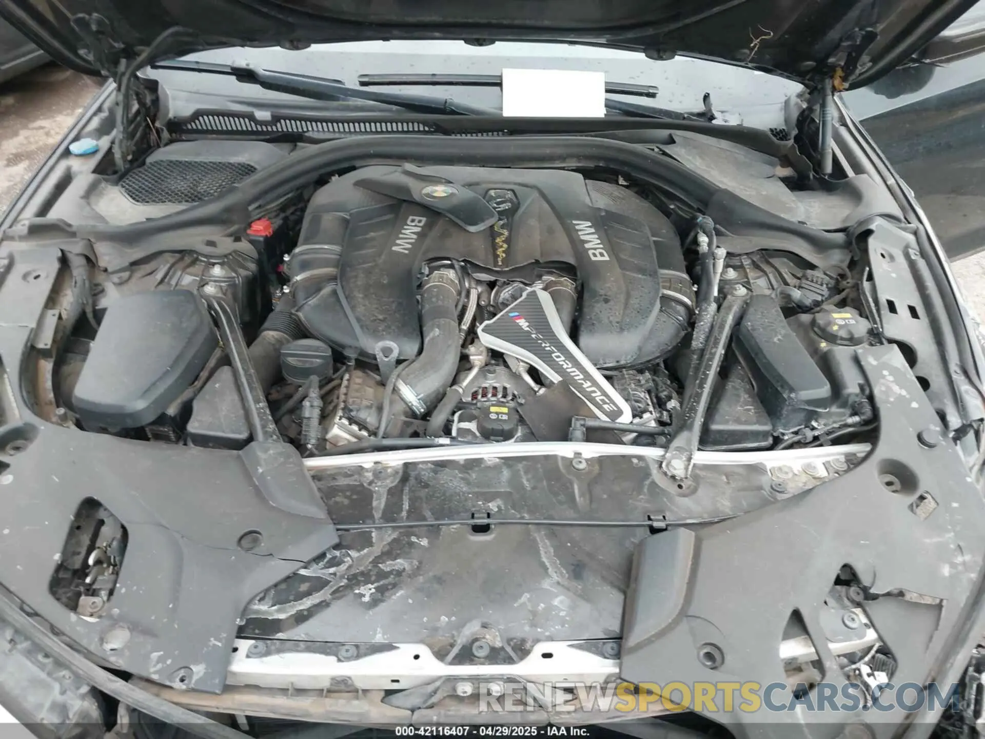 10 Photograph of a damaged car WBAJB9C53KB464754 BMW M550I 2019