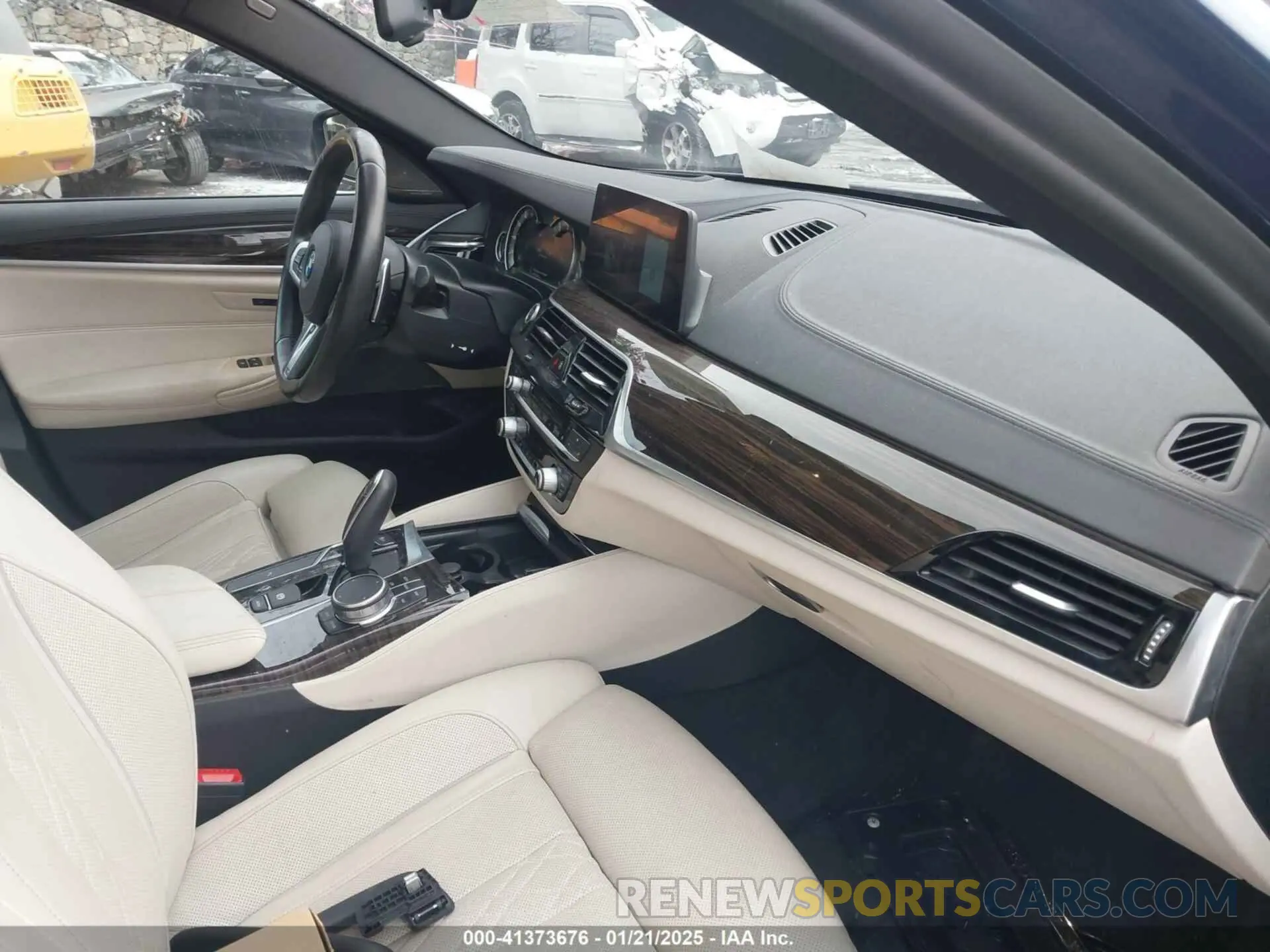 5 Photograph of a damaged car WBAJB9C54KB464746 BMW M550I 2019