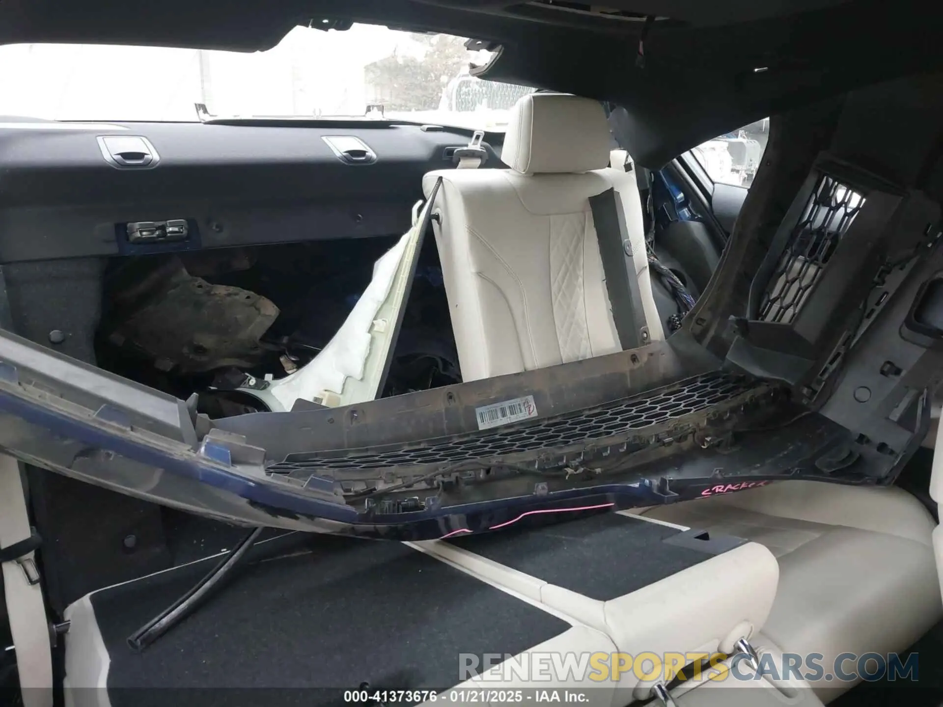 8 Photograph of a damaged car WBAJB9C54KB464746 BMW M550I 2019