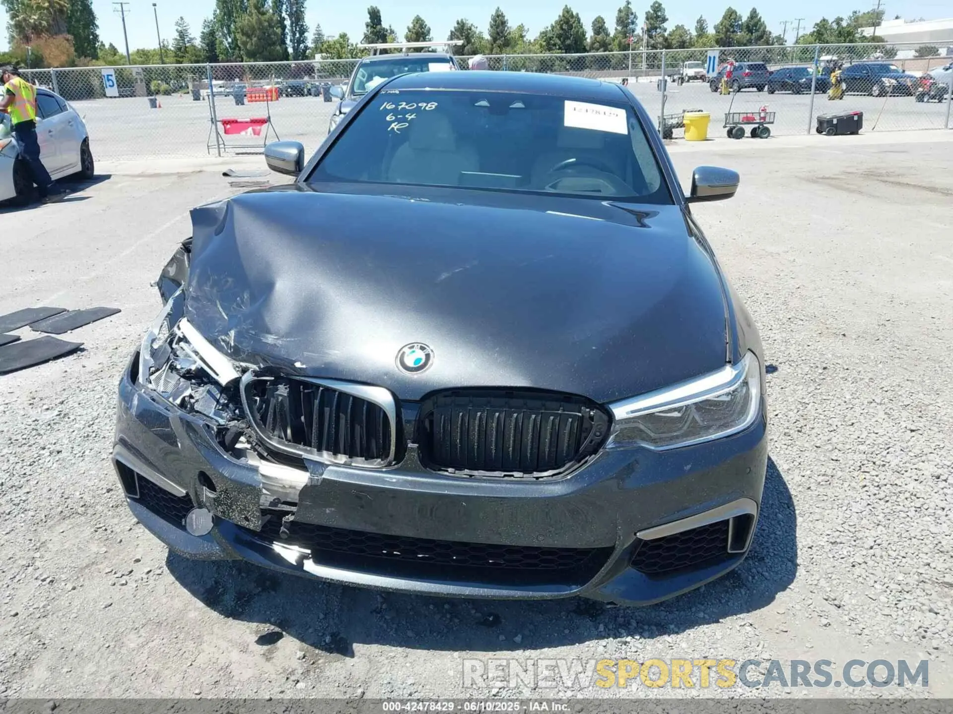 11 Photograph of a damaged car WBAJS7C07LBN96264 BMW M550I 2020