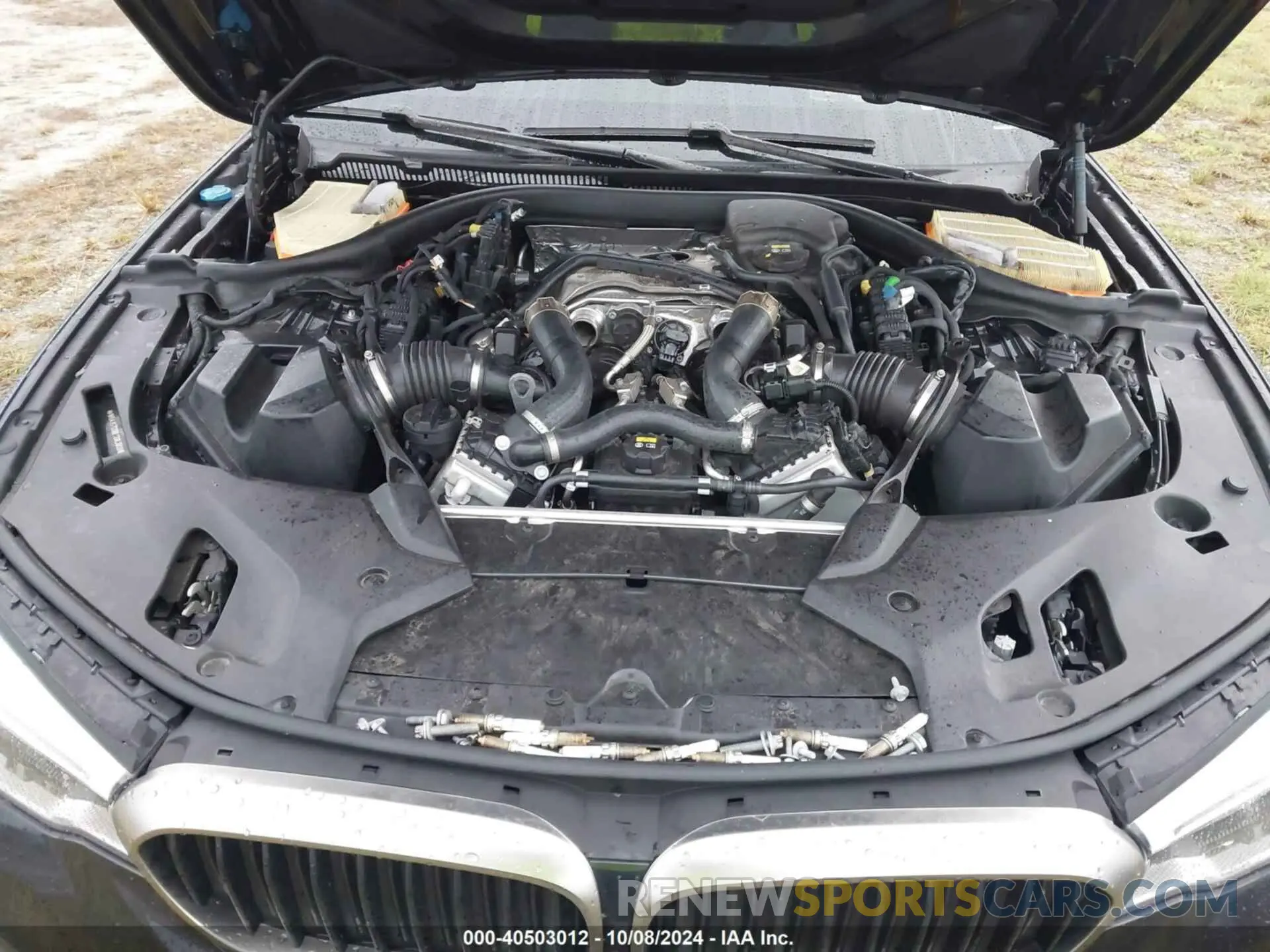 10 Photograph of a damaged car WBAJS7C08LCD83806 BMW M550I 2020