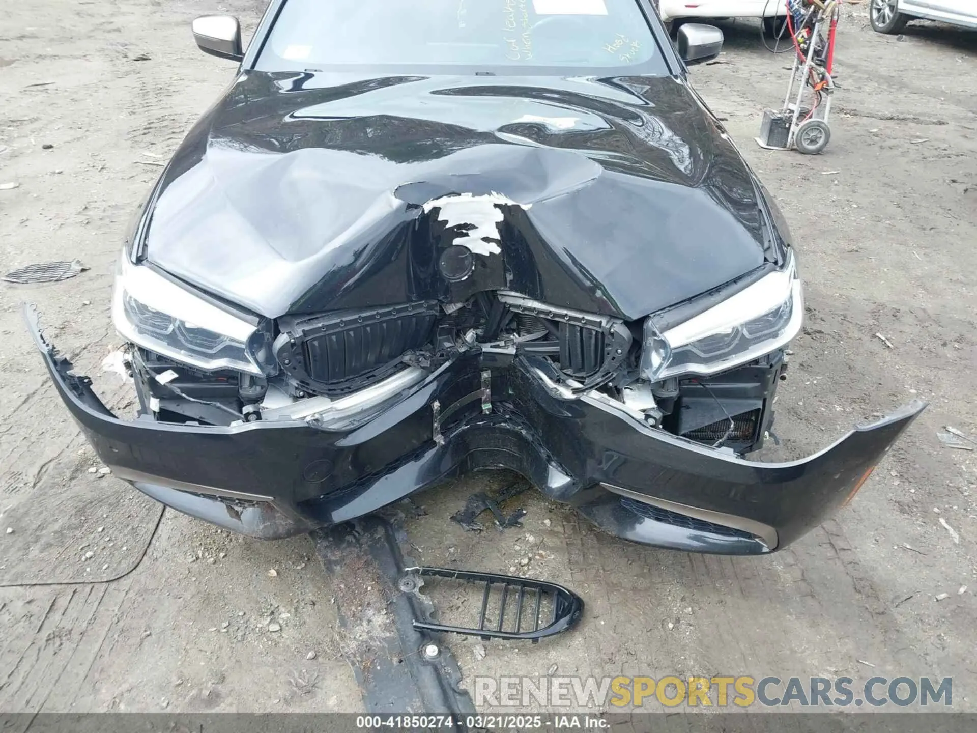 6 Photograph of a damaged car WBAJS7C09LCD45078 BMW M550I 2020