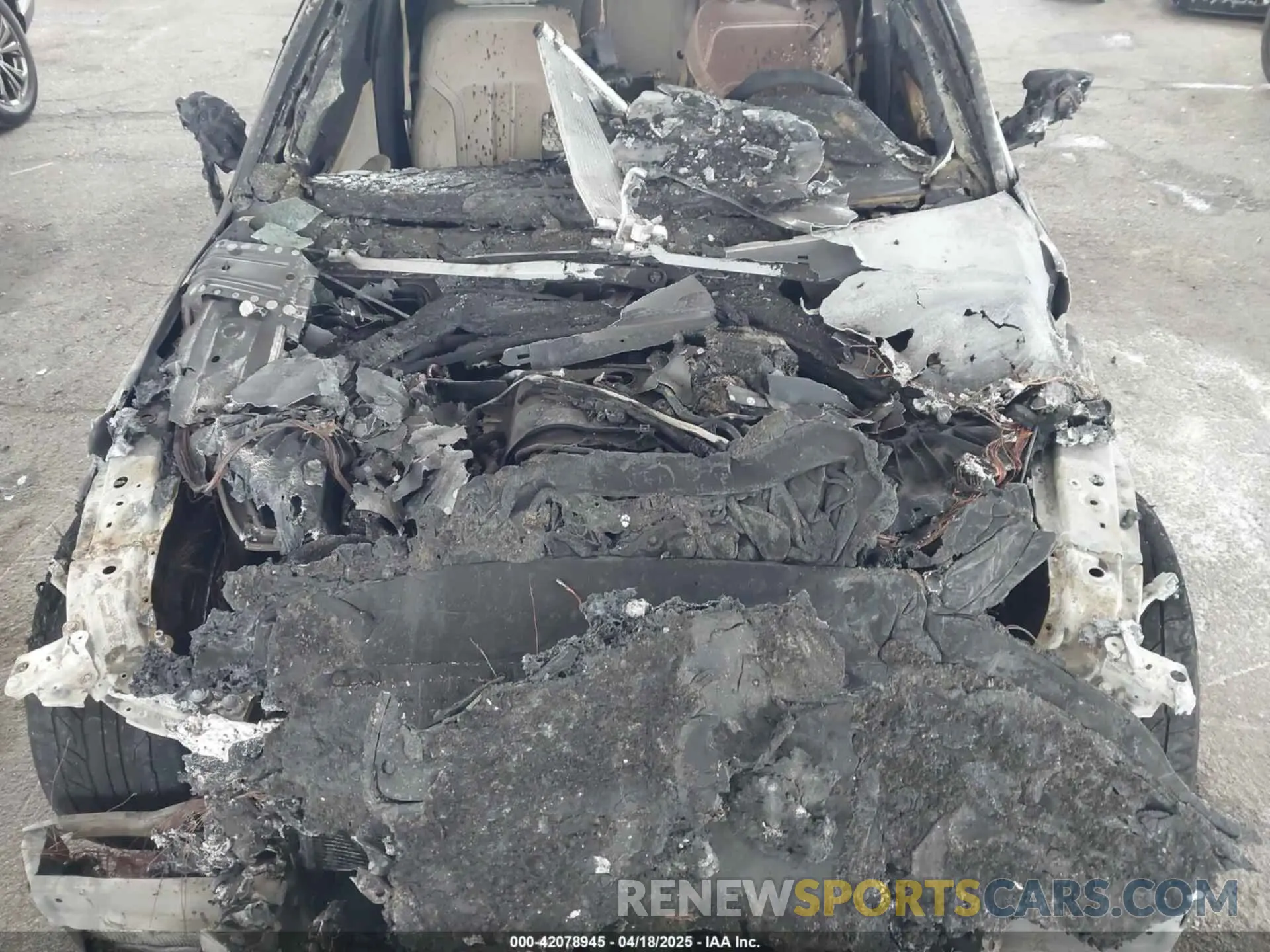 10 Photograph of a damaged car WBA13BK05MCF84792 BMW M550I 2021
