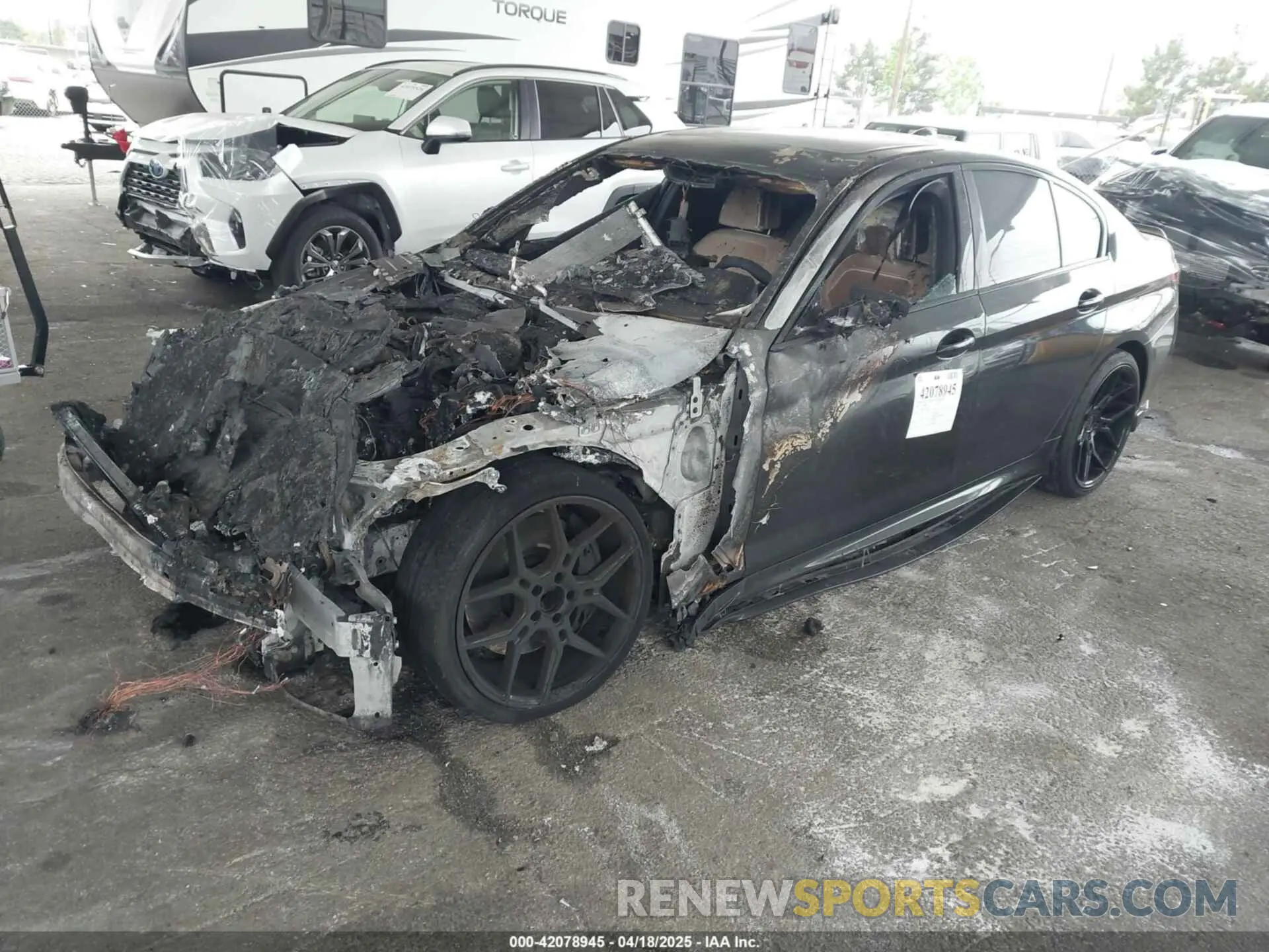 2 Photograph of a damaged car WBA13BK05MCF84792 BMW M550I 2021