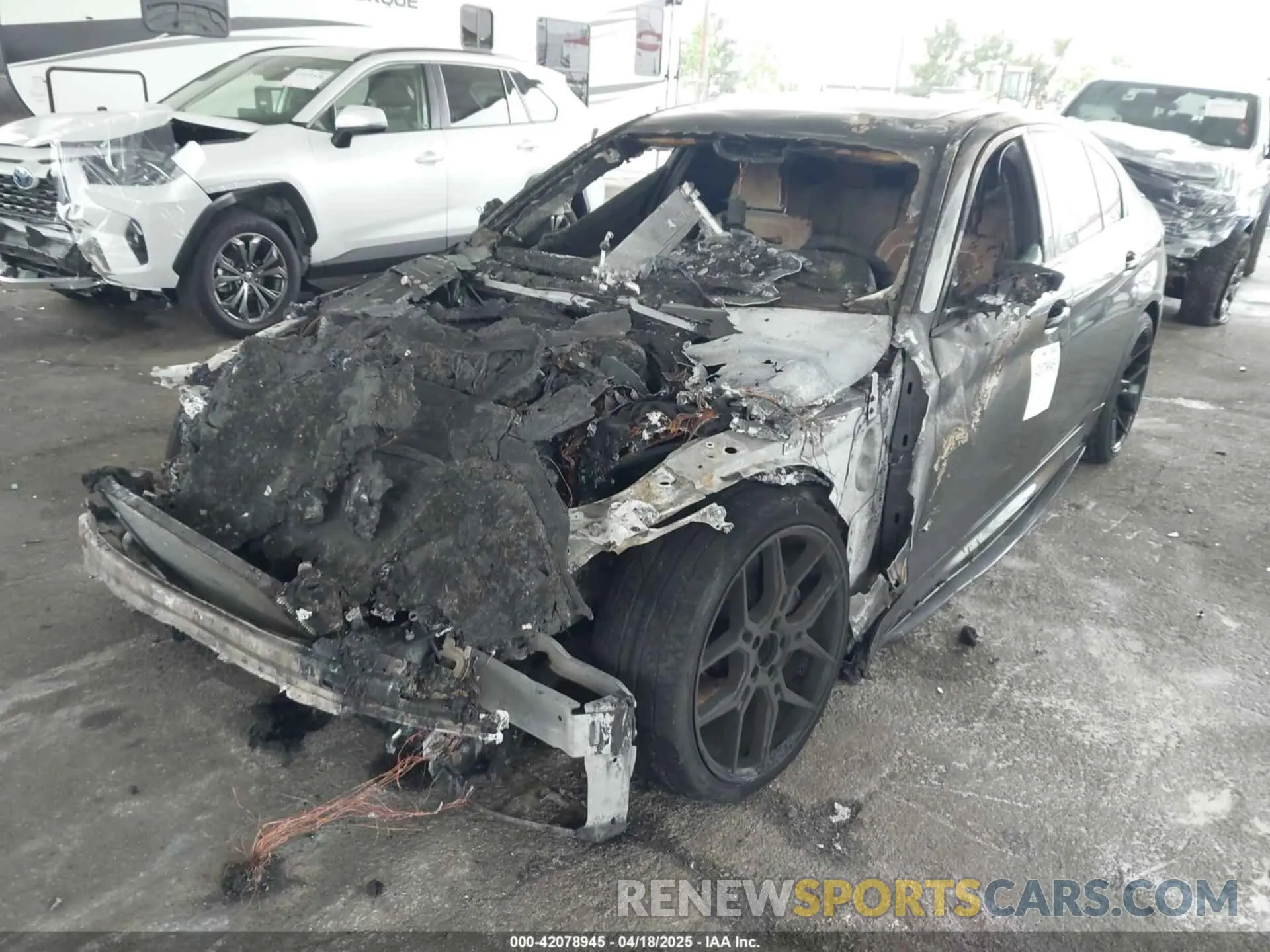 6 Photograph of a damaged car WBA13BK05MCF84792 BMW M550I 2021