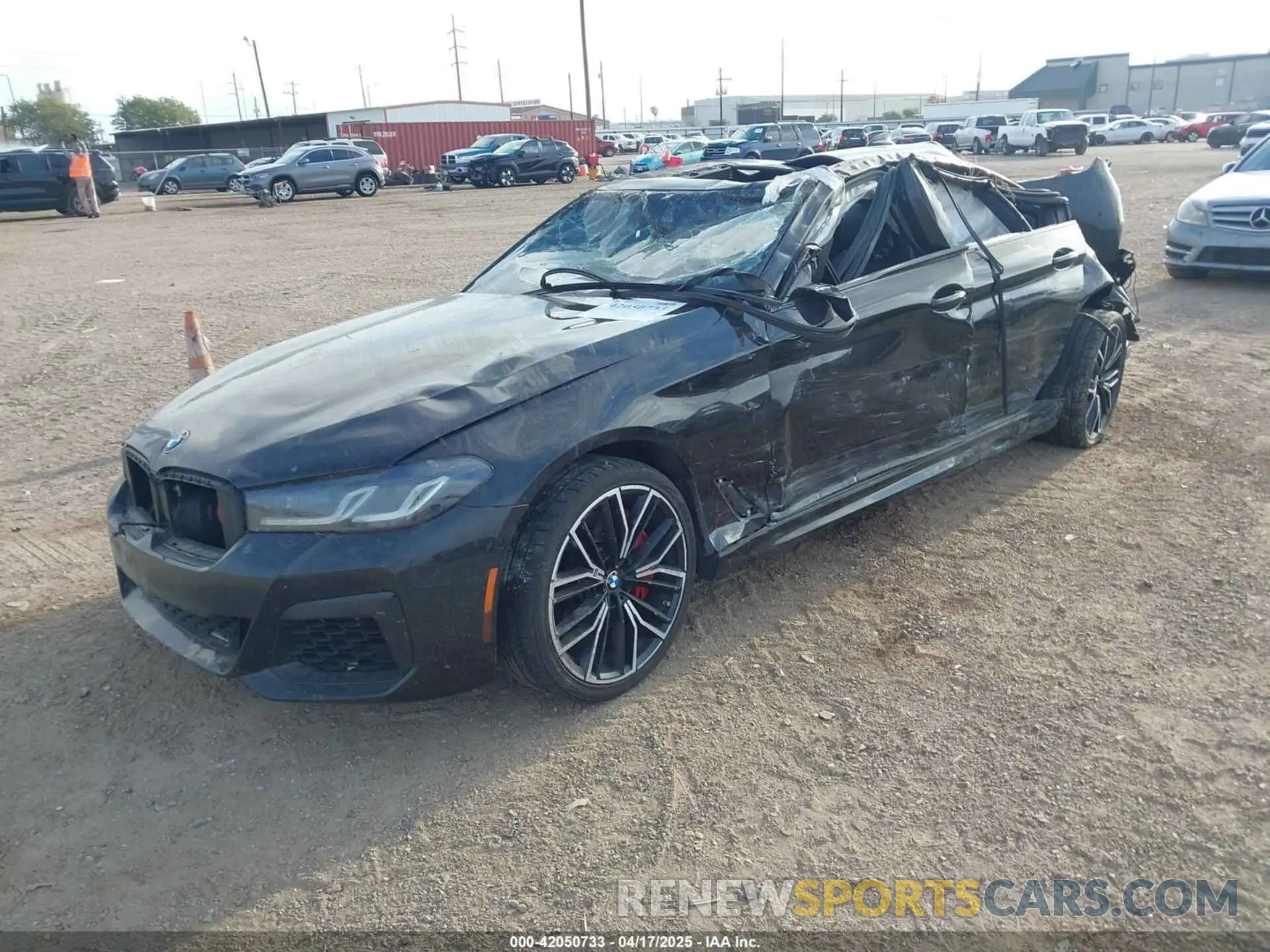 2 Photograph of a damaged car WBA13BK0XMCF98624 BMW M550I 2021