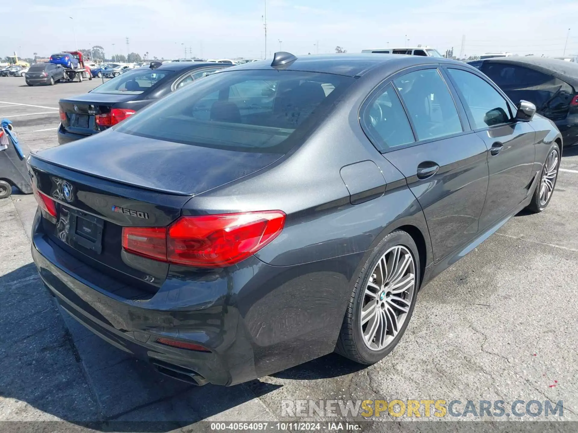 4 Photograph of a damaged car WBAJB9C57KB288775 BMW M550XI 2019