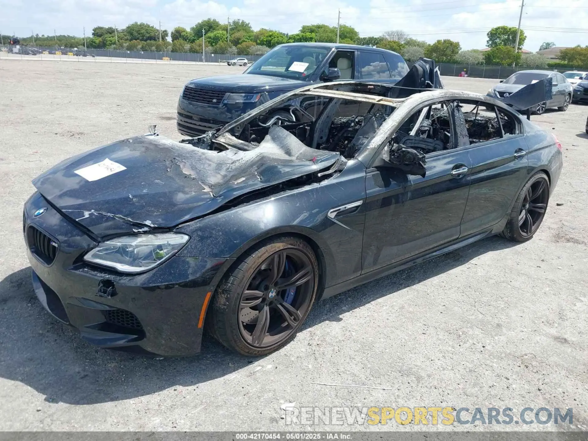 2 Photograph of a damaged car WBS6E9C59KG808373 BMW M6 GRAN COUPE 2019