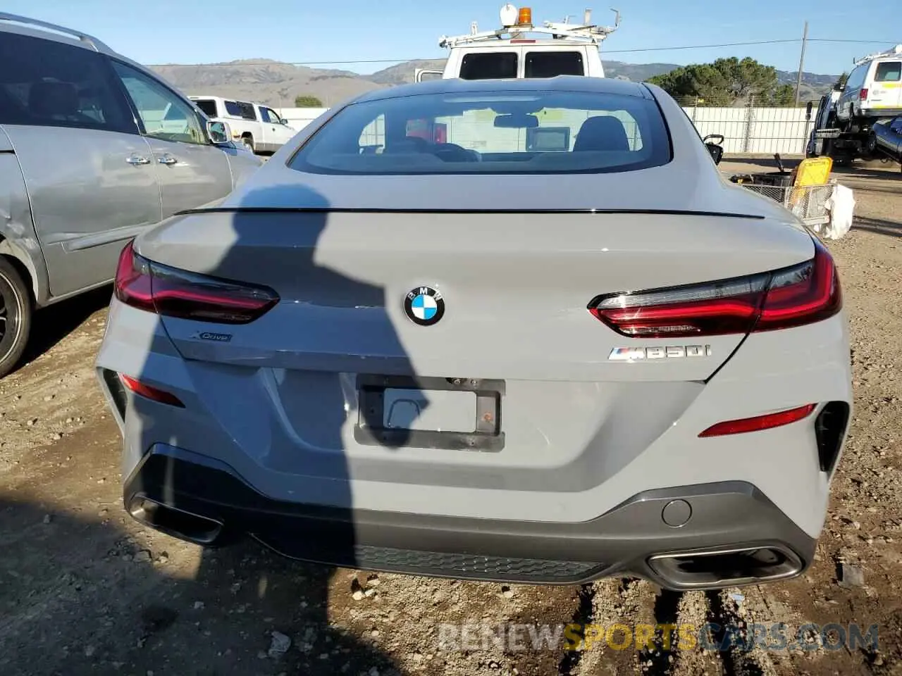 6 Photograph of a damaged car WBABC4C50KBU95898 BMW M8 2019