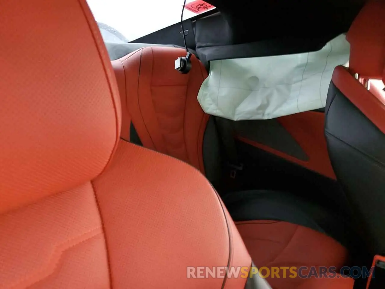 10 Photograph of a damaged car WBABC4C54KBJ35615 BMW M8 2019