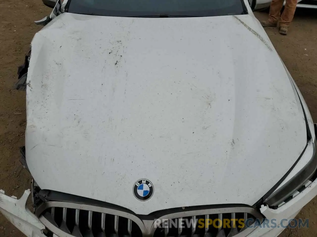 11 Photograph of a damaged car WBABC4C54KBJ35615 BMW M8 2019