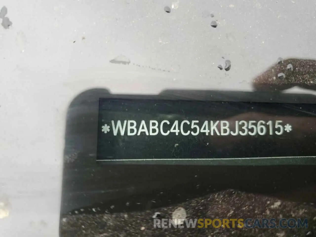 12 Photograph of a damaged car WBABC4C54KBJ35615 BMW M8 2019