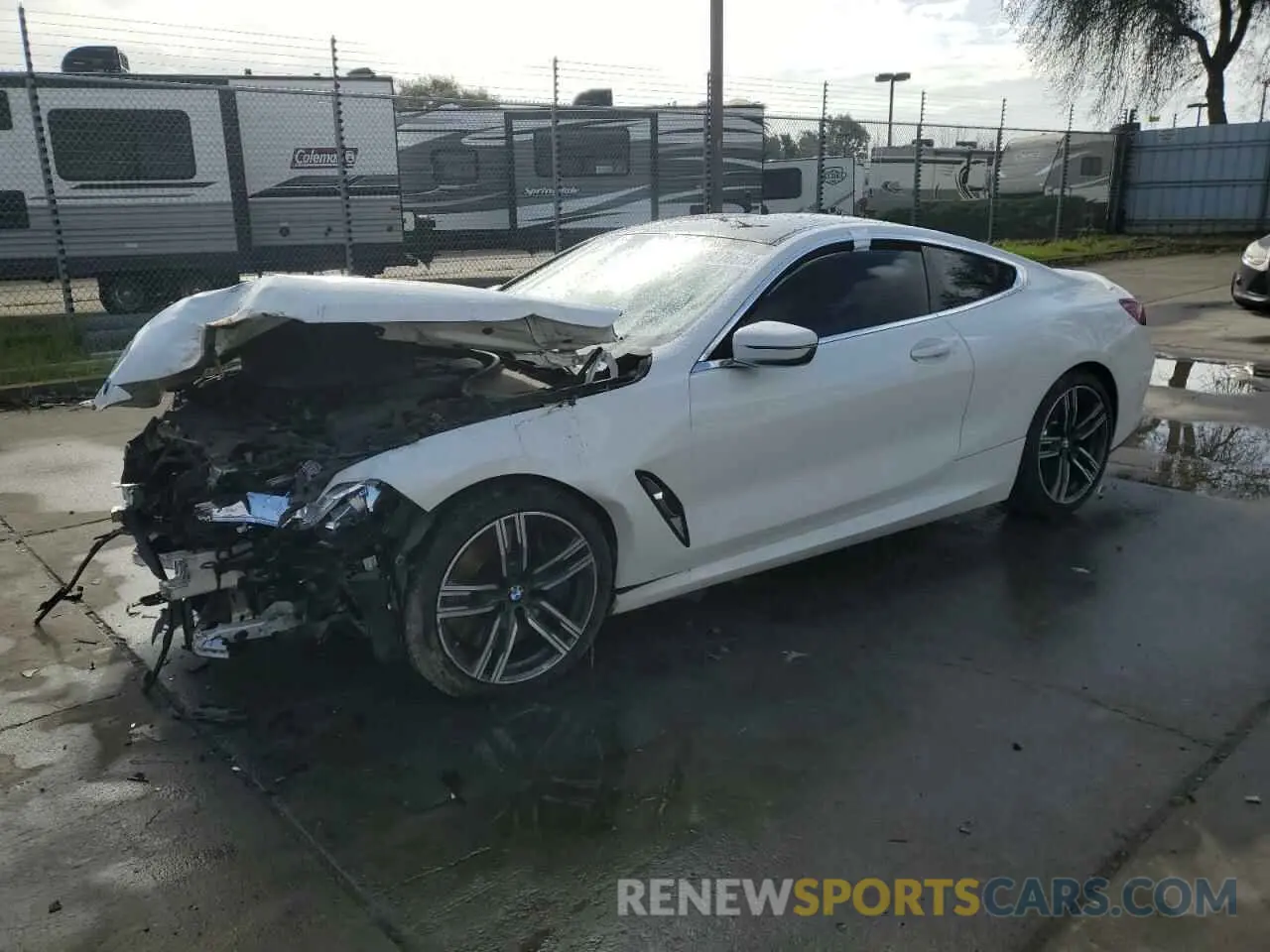 1 Photograph of a damaged car WBABC4C54KBJ35758 BMW M8 2019