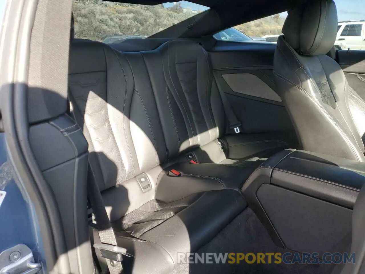 10 Photograph of a damaged car WBABC4C56KBU96134 BMW M8 2019
