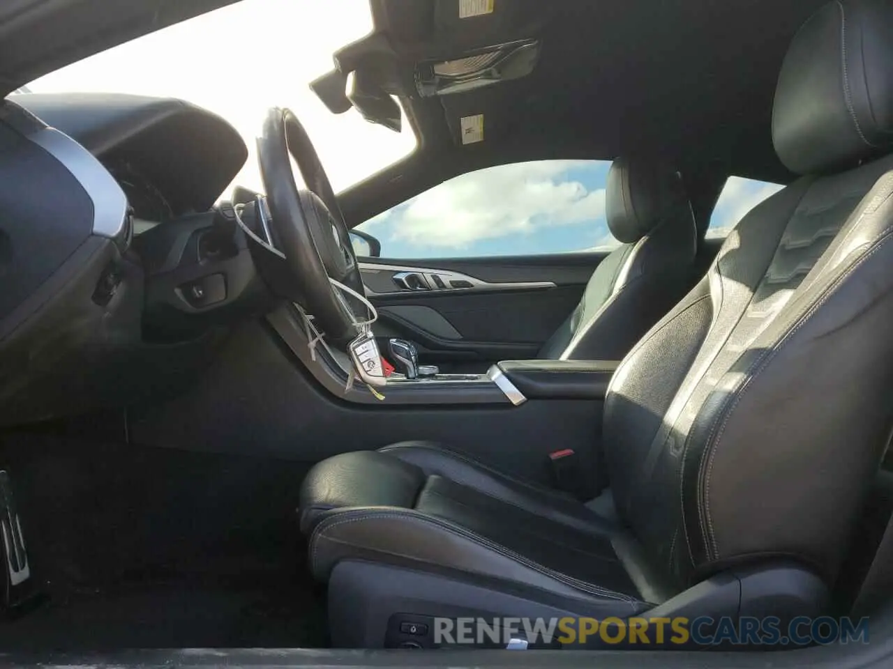 7 Photograph of a damaged car WBABC4C56KBU96134 BMW M8 2019