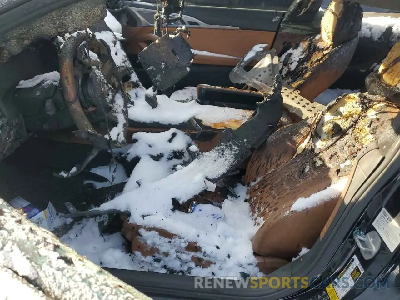 7 Photograph of a damaged car WBABC4C57KBJ35799 BMW M8 2019