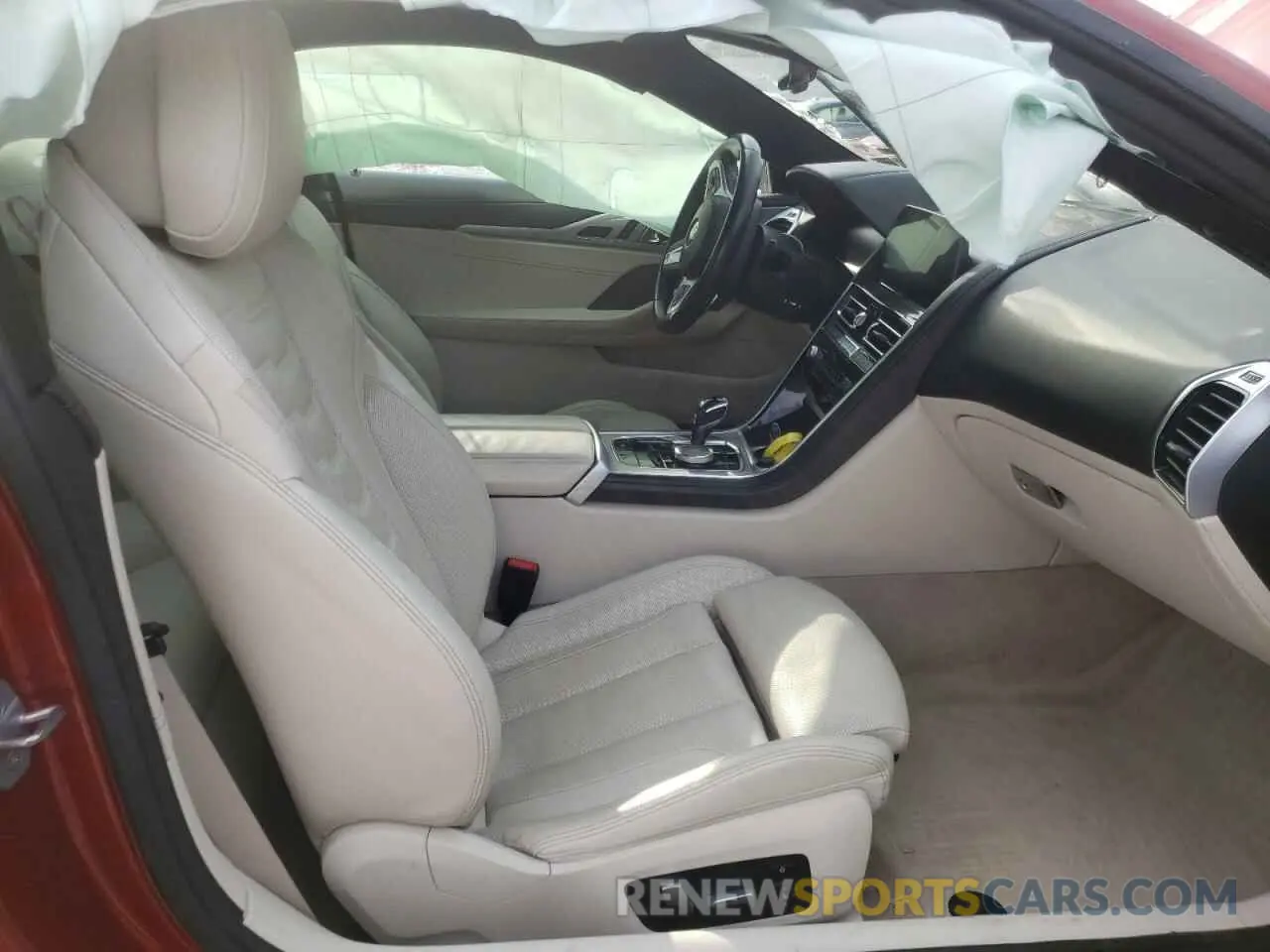 5 Photograph of a damaged car WBABC4C59KBJ35772 BMW M8 2019