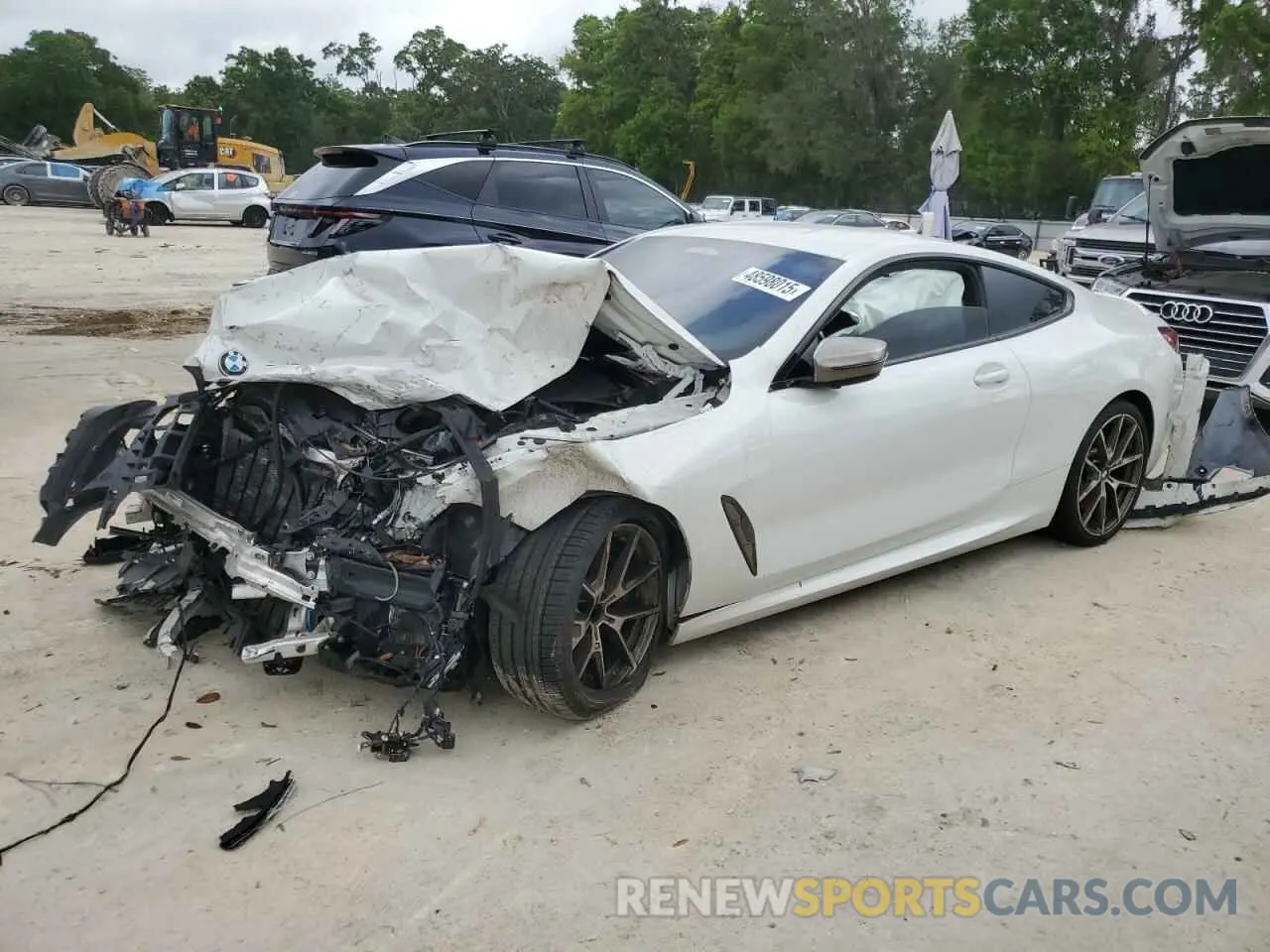 1 Photograph of a damaged car WBABC4C5XKBU96184 BMW M8 2019