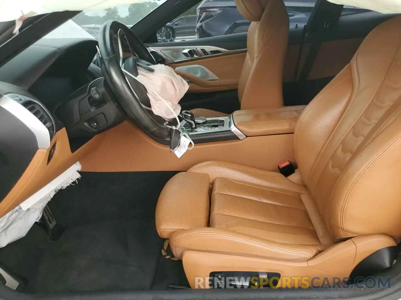 7 Photograph of a damaged car WBABC4C5XKBU96184 BMW M8 2019