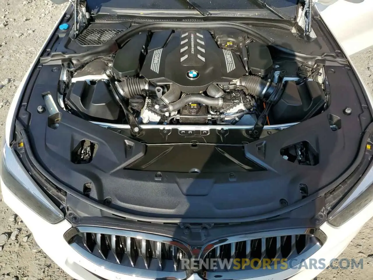 11 Photograph of a damaged car WBAFY4C50KBX39519 BMW M8 2019
