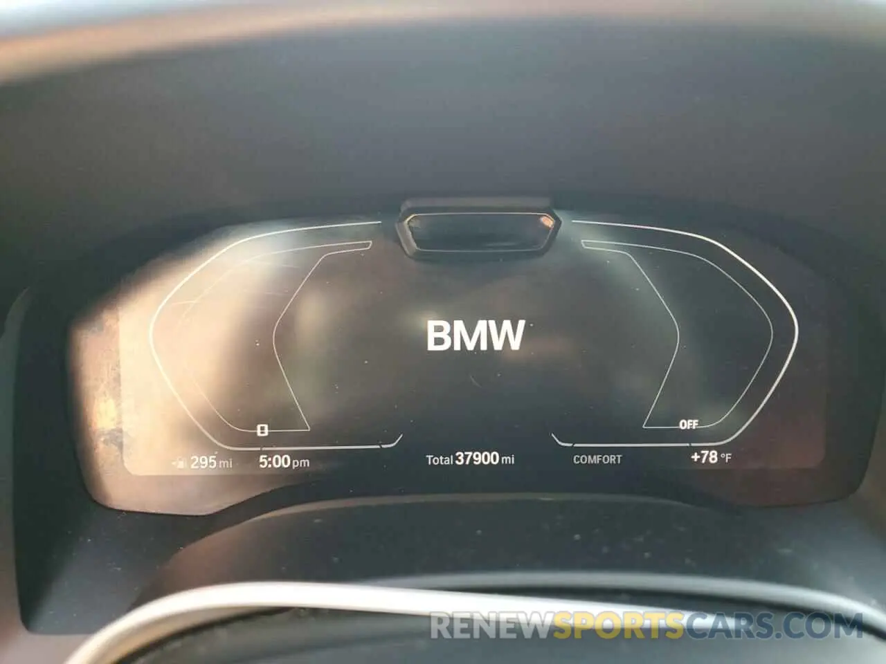 9 Photograph of a damaged car WBAFY4C50KBX39519 BMW M8 2019