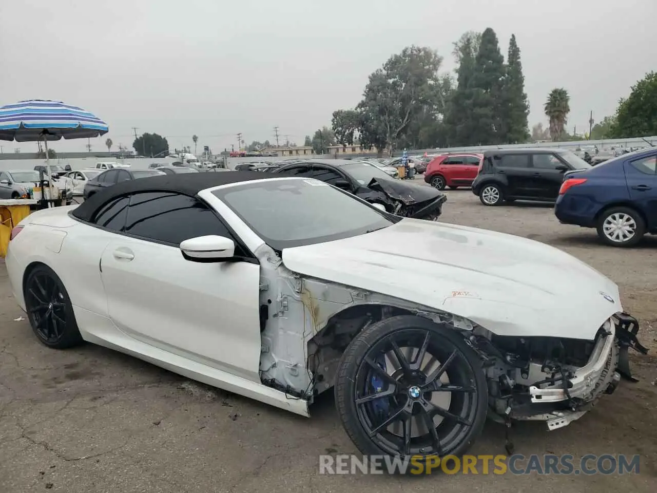 4 Photograph of a damaged car WBAFY4C57KBX38867 BMW M8 2019