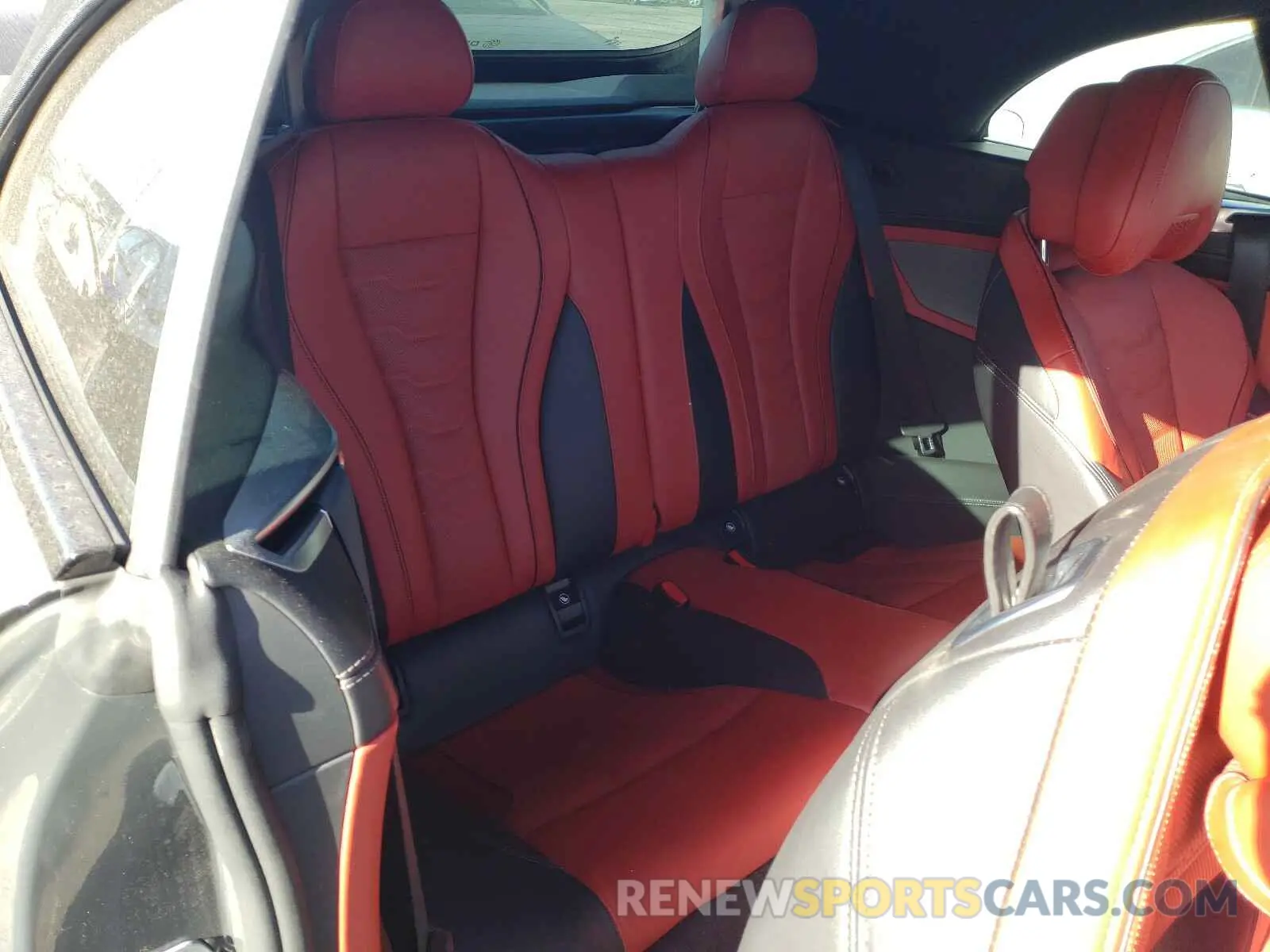 6 Photograph of a damaged car WBAFY4C59KBX29653 BMW M8 2019
