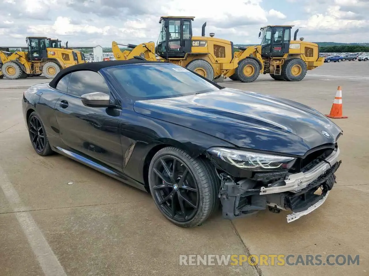 4 Photograph of a damaged car WBAFY4C5XKBX29810 BMW M8 2019
