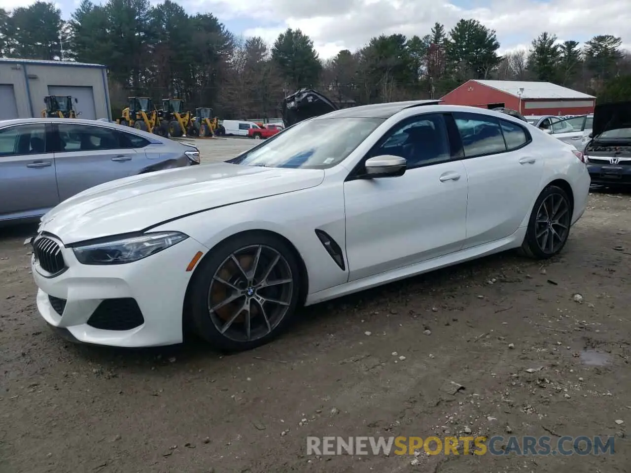 1 Photograph of a damaged car WBAGV8C01LBP48692 BMW M8 2020
