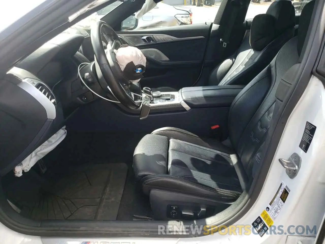 7 Photograph of a damaged car WBAGV8C01LBP48692 BMW M8 2020