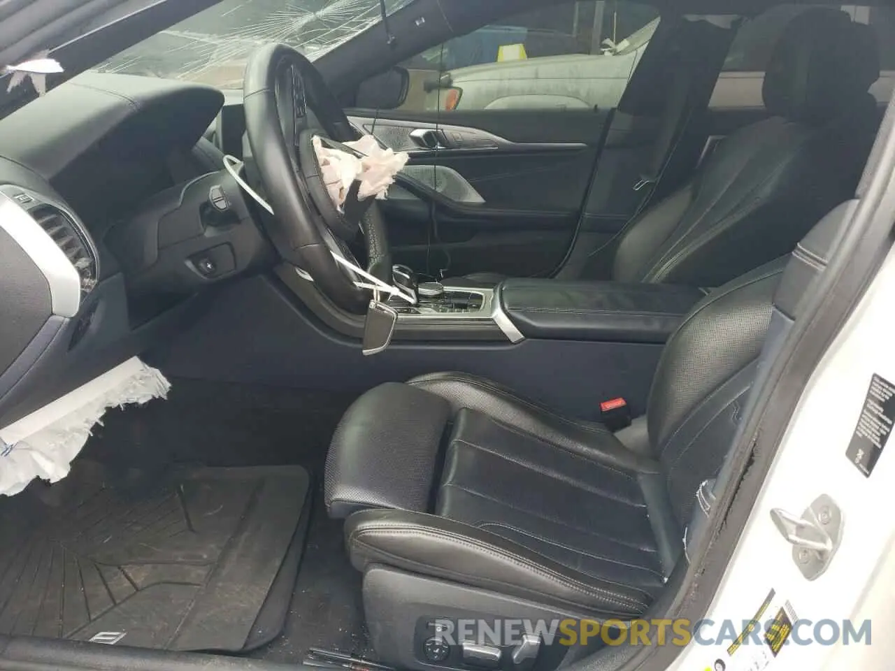 7 Photograph of a damaged car WBAGV8C03LBP48760 BMW M8 2020