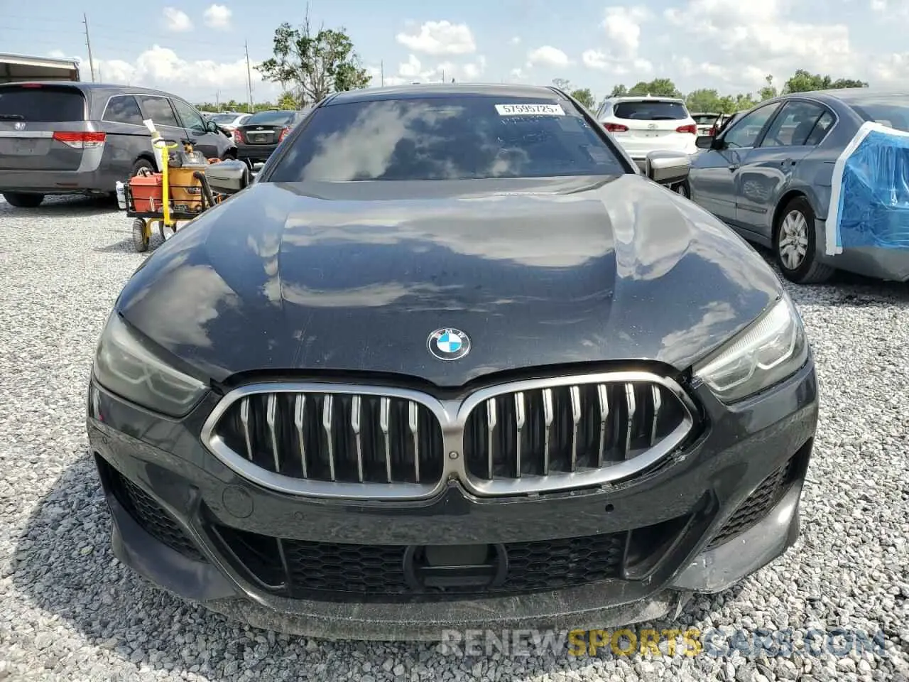 5 Photograph of a damaged car WBAGV8C06LBP48901 BMW M8 2020