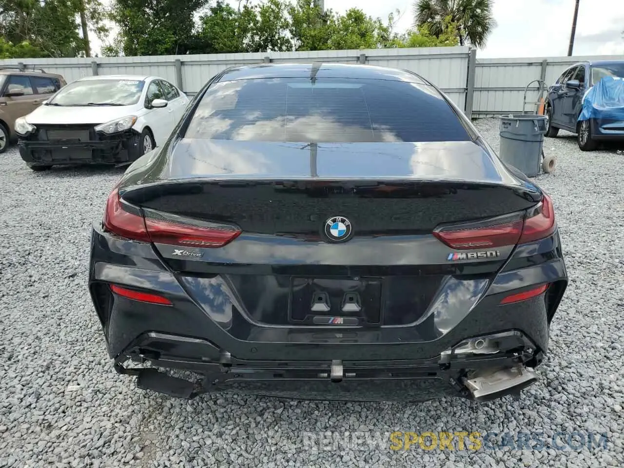 6 Photograph of a damaged car WBAGV8C06LBP48901 BMW M8 2020