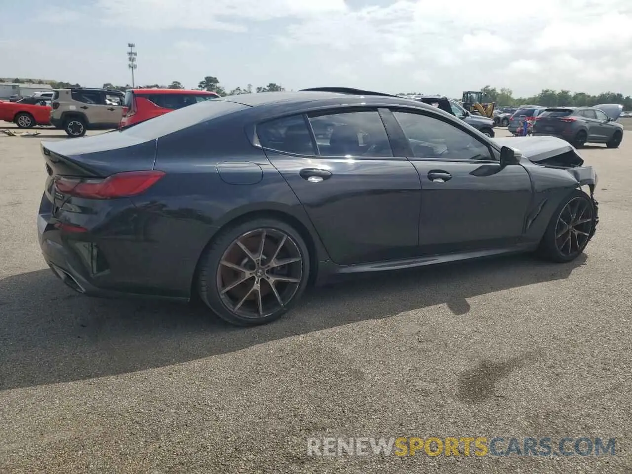 3 Photograph of a damaged car WBAGV8C07LBP48826 BMW M8 2020