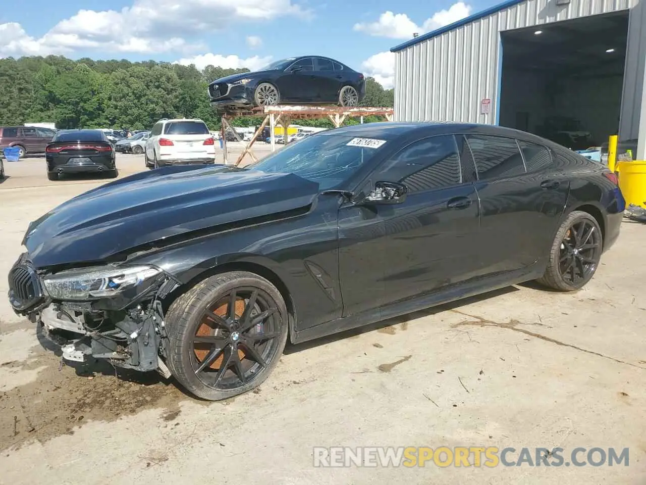 1 Photograph of a damaged car WBAGV8C08LCD46679 BMW M8 2020