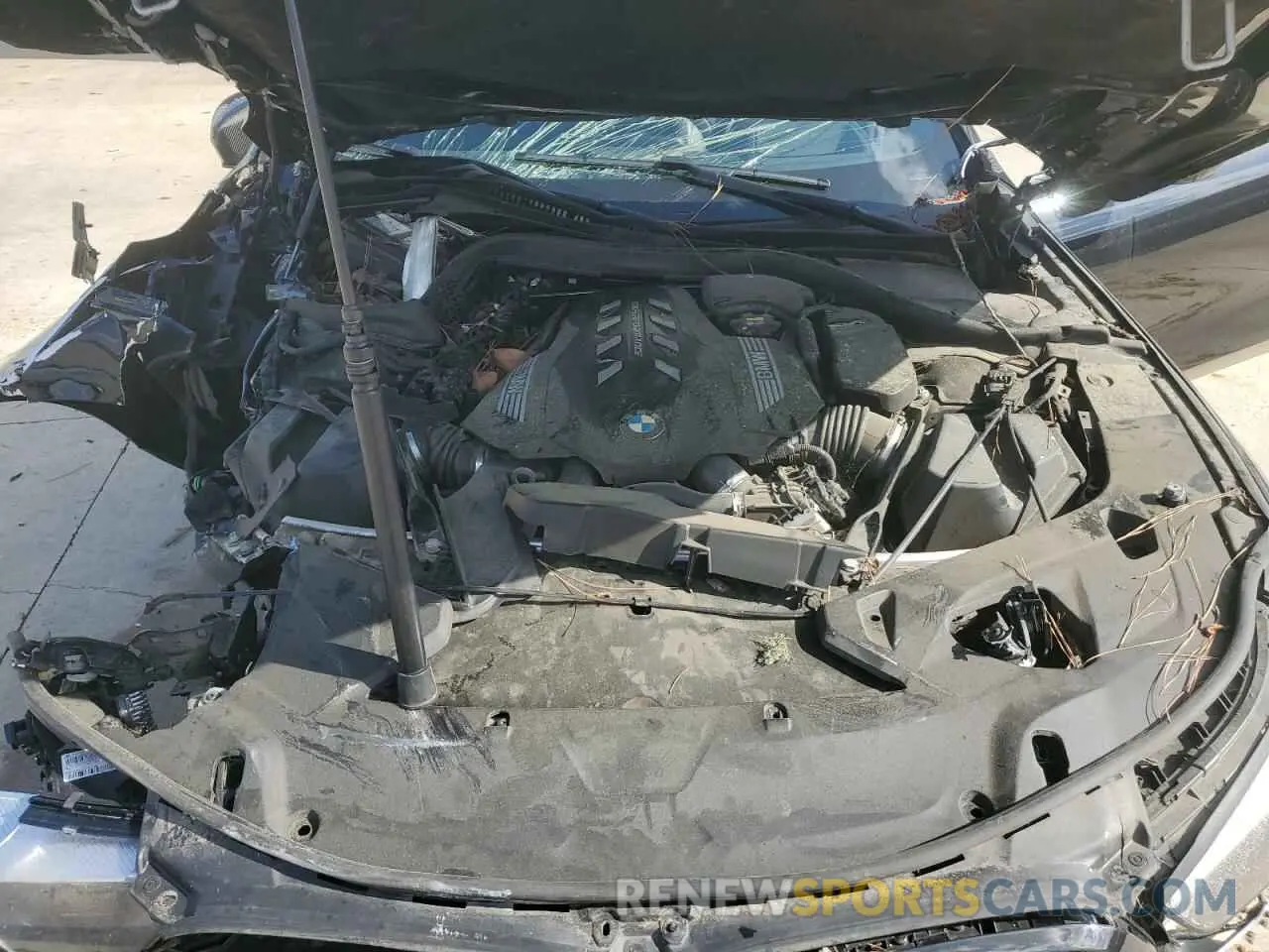 11 Photograph of a damaged car WBAGV8C08LCD46679 BMW M8 2020