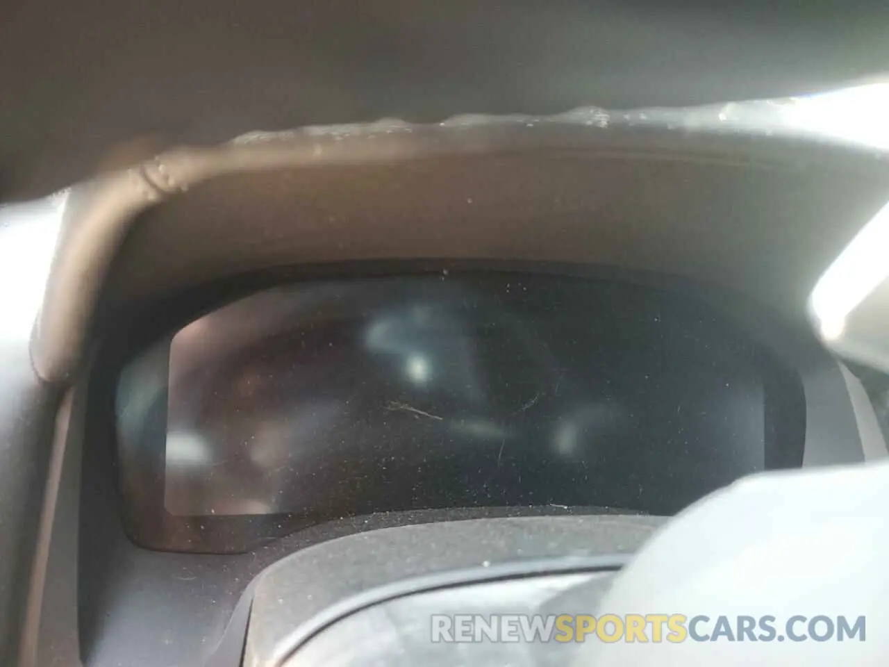 9 Photograph of a damaged car WBAGV8C08LCD46679 BMW M8 2020