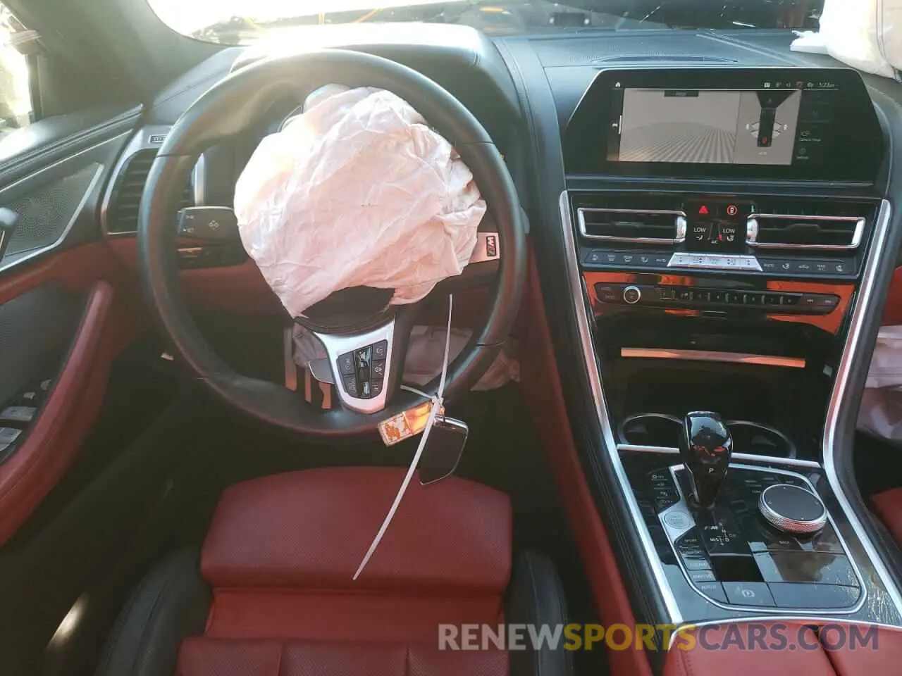 9 Photograph of a damaged car WBAGV8C09LBP48715 BMW M8 2020